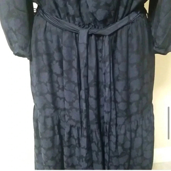 Banana Republic Puff Sleeve Satiny Dress - Picture 10 of 13